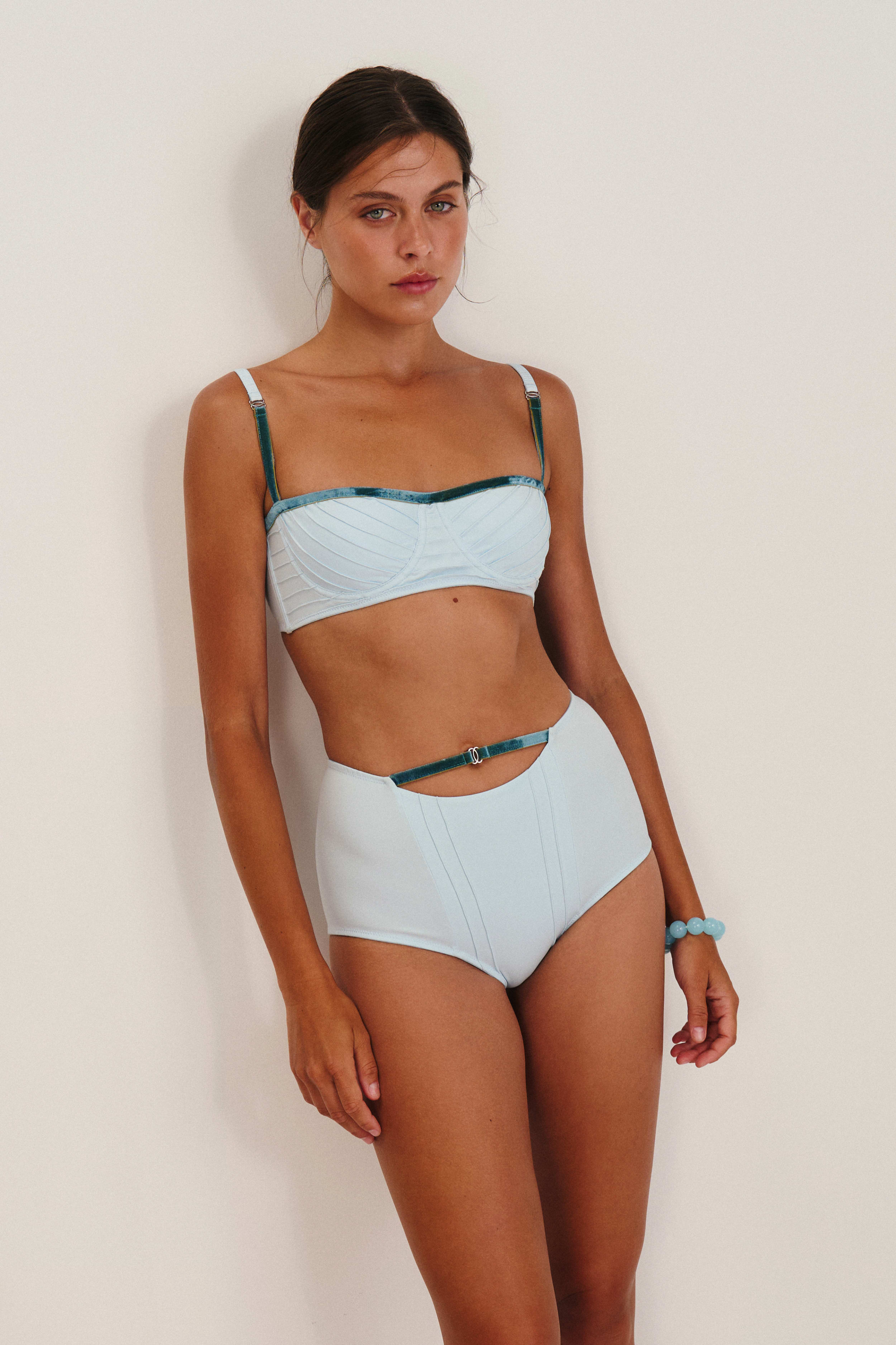 RIVIERA MOOD · Panties/shorts with velvet details — Sunday Blue